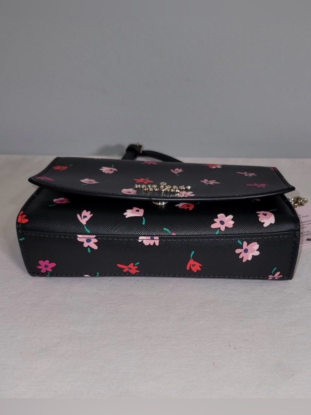 Kate Spade Staci Ditsy Buds Crossbody Bag Built-In Wallet Black Floral WLR00607 - Picture 7 of 16